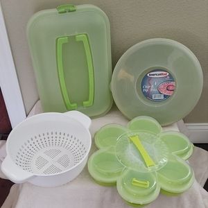 Plastic containers and Colander
